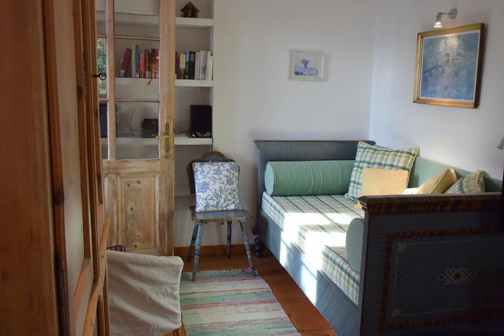 Sonnwirtstöckl am See Sankt Gilgen Zimmer foto